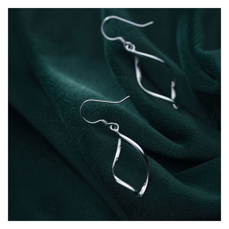 Twisted Drop Earring