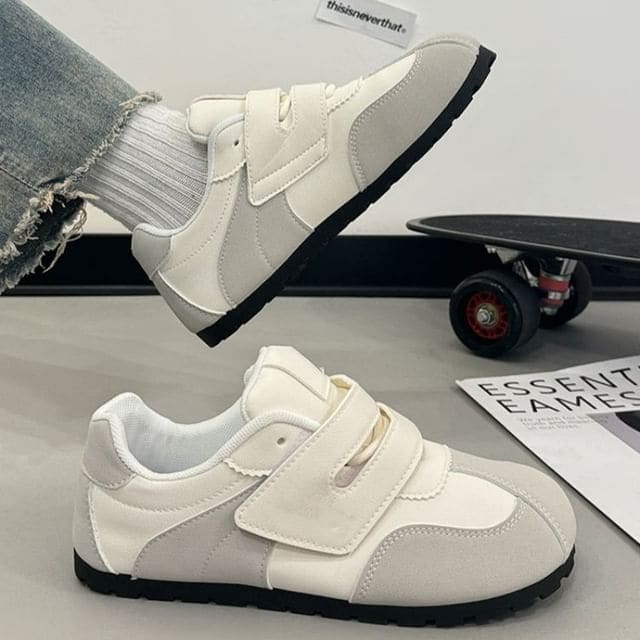 Two Tone Adhesive Flat Sneakers - Beige & Gray / 35