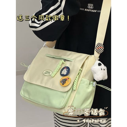 Two Tone Messenger Bag - With Star - Light Green / One Size