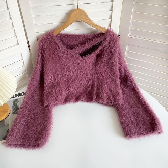 V-Neck Plain Cutout Cropped Sweater - Fuchsia / One Size