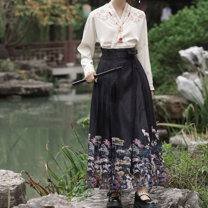 V-neck Shirt Vintage Print Pleated Skirt - Set / M