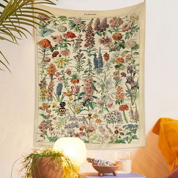 Vintage Aesthetic Fleurs Wall Tapestry