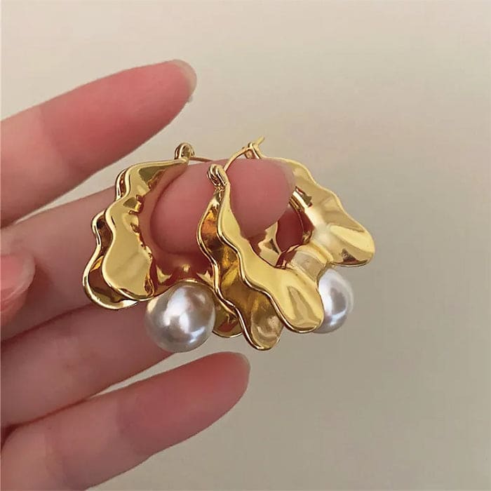 Vintage Pearl Wavy Earrings - Standart / Gold - earrings