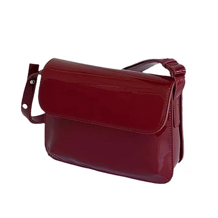 Vintage Red Lacquered Bag - Standart / Red - Handbags