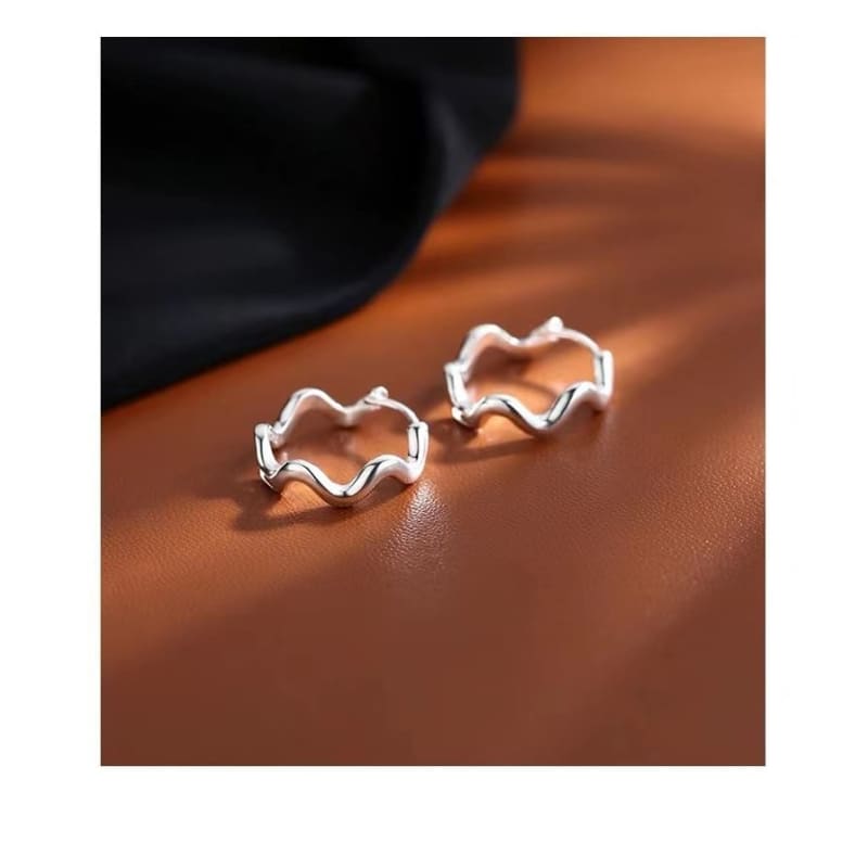 Wavy Alloy Hoop Earring