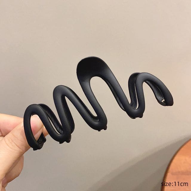 Wavy Hair Clamp - Black / One Size