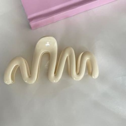 Wavy Plastic Hair Clamp - 06 - Off-White / One Size