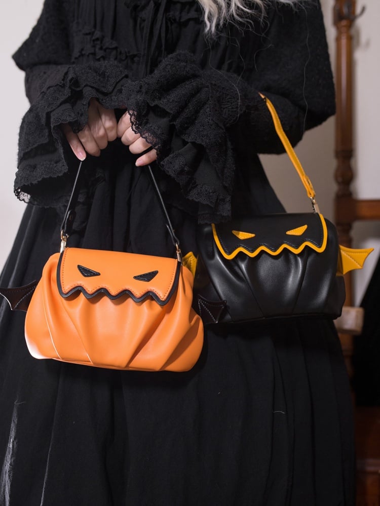 Halloween Orange Pumpkin Bat Wings Tote Bag - Orange / Free