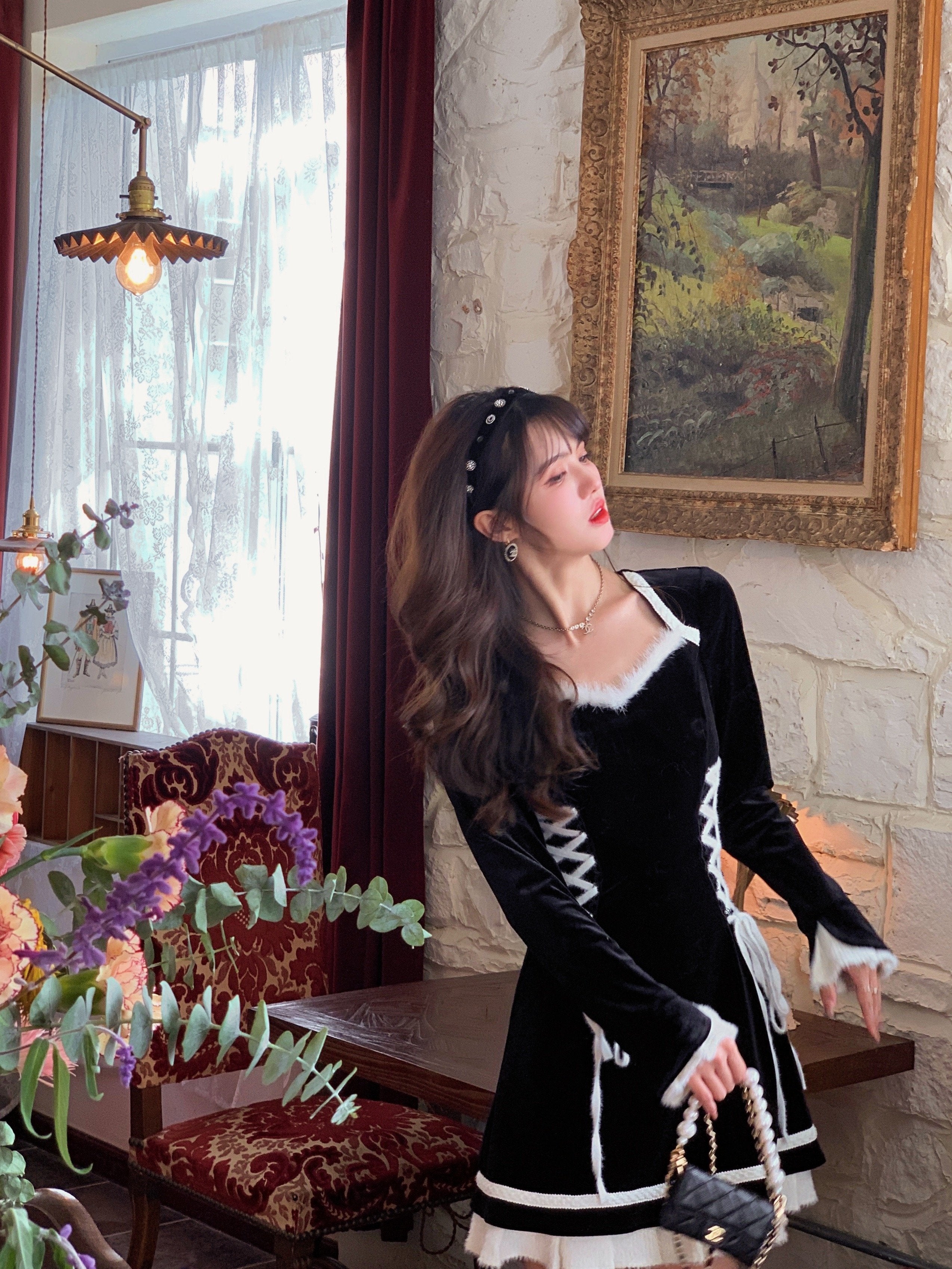 Elegant Vintage Black Velvet Dress MM2262