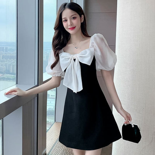 Black And White Contrast Bow Puff Sleeve Mini Dress