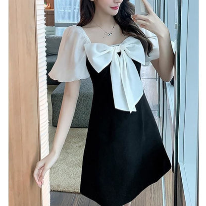 Black And White Contrast Bow Puff Sleeve Mini Dress