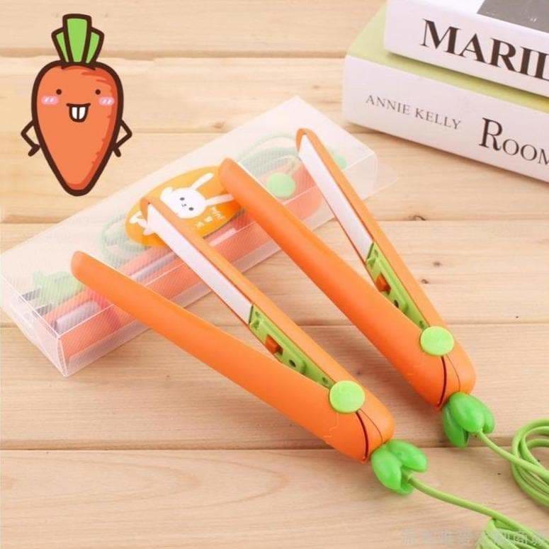 Carrot Hair Straightener MM1716 - straightener