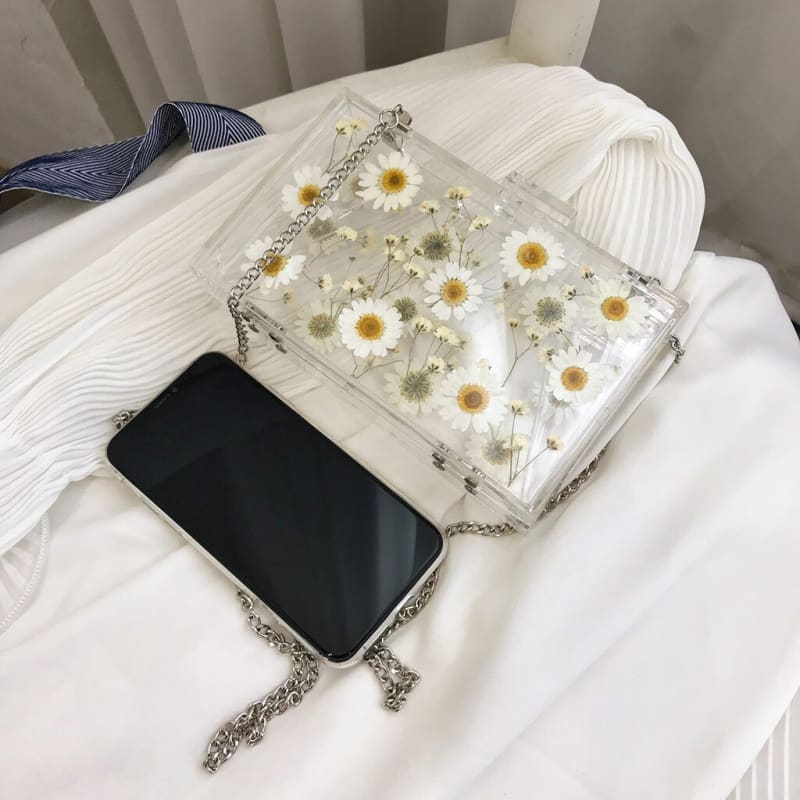 Daisy Dream Aesthetic Acrylic Clutch Bag - White