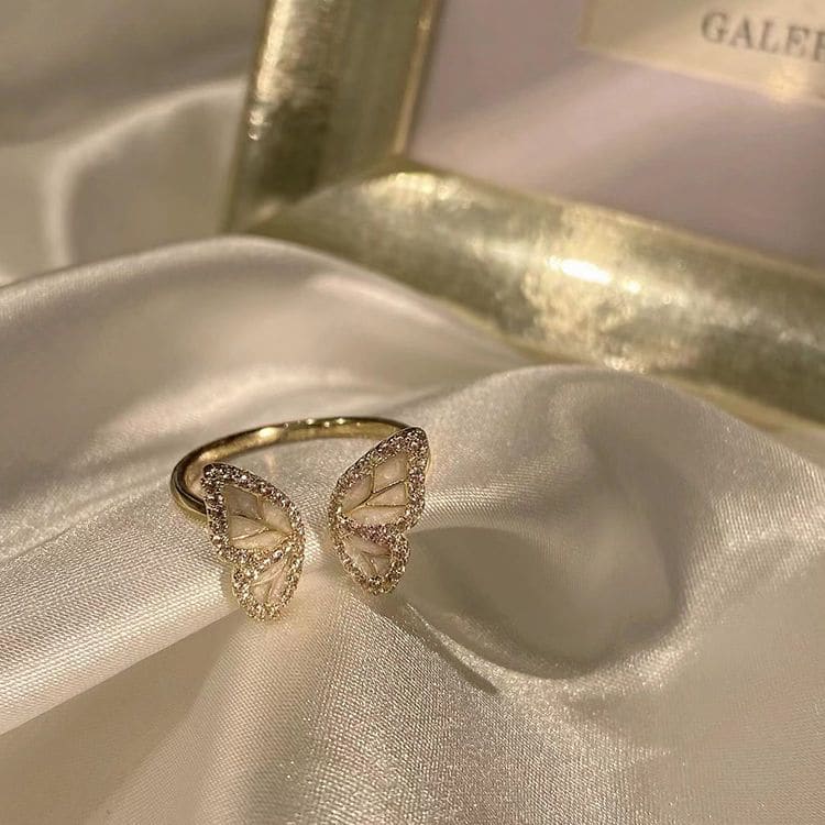 Diamond Butterfly Ring - B - rings