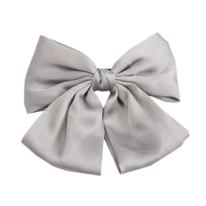 Hairpin in the form of a bow