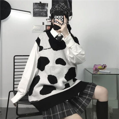 Playful Cute Cow Pattern Sweater Vest MK15850 - KawaiiMoriStore