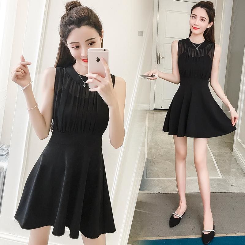 Round Neck Lace Sleeveless Waist Mini Dress