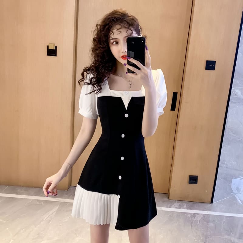 Square Neck Puff Sleeve Paneling Irregular Pleated Mini 