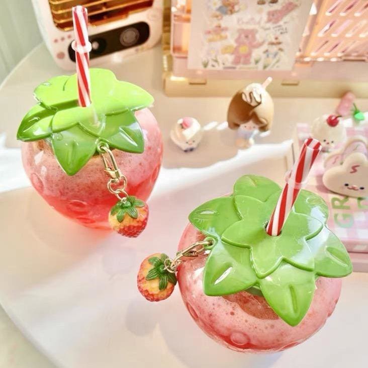 Summer Strawberry Plastic Cute Bottle MK16034 - KawaiiMoriStore