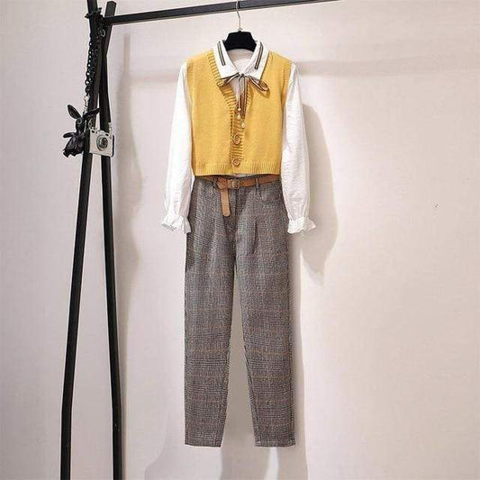 Wilde - 3 Piece Set- Sweater Vest- Blouse- Trouser - outfit