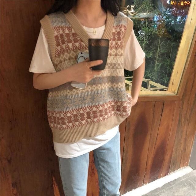 You - Vintage V-neck Knitted Vest - vest